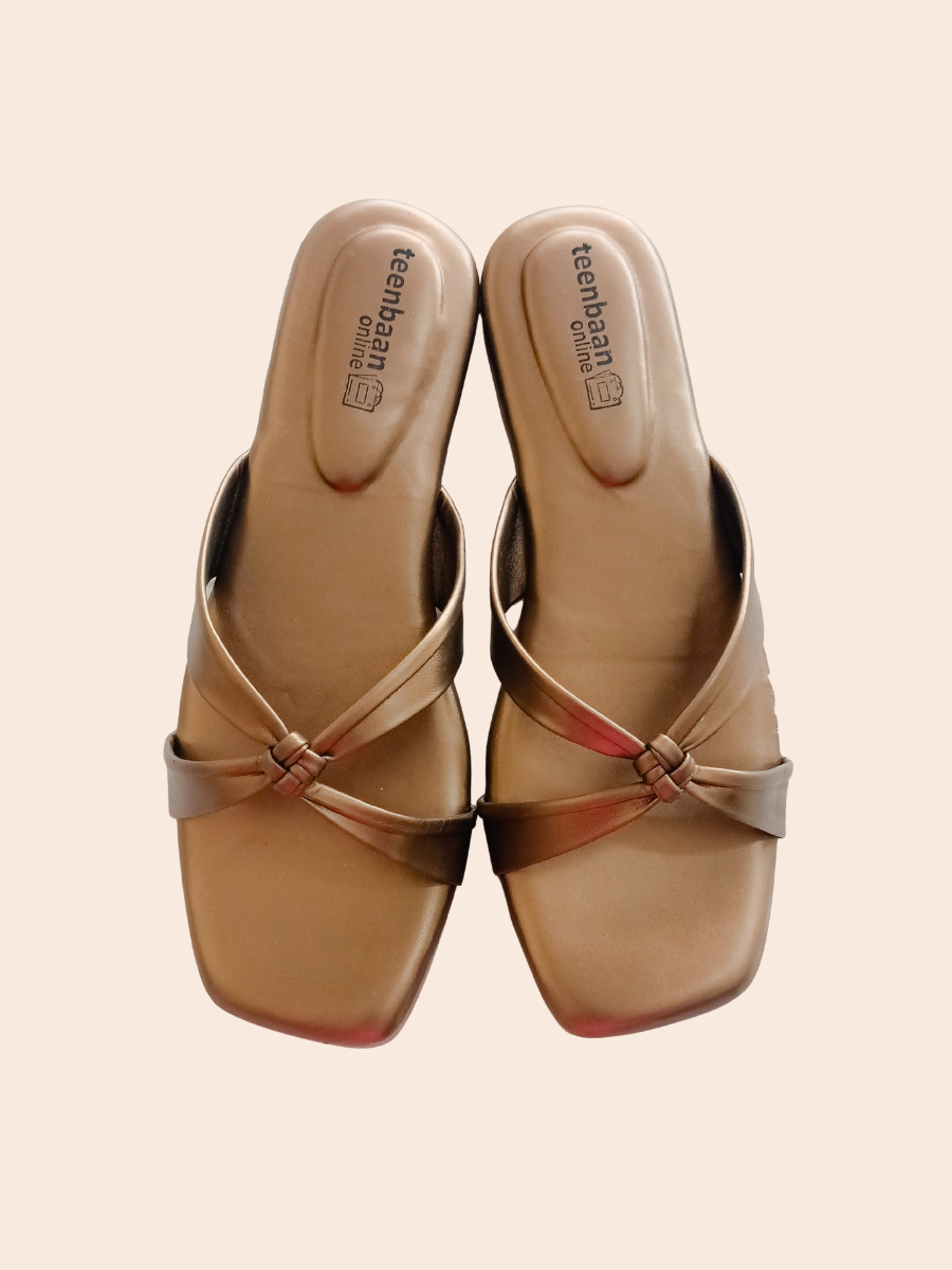 Wire Knot Flip-Flop