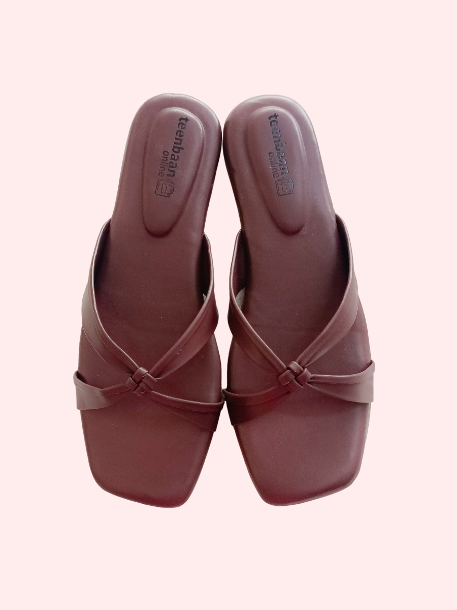 Wire Knot Flip-Flop