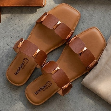 Two-Tone Flip Flops