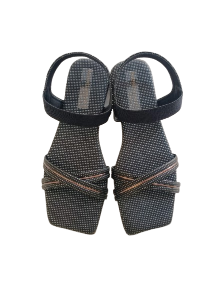 Dot Shining Sandals