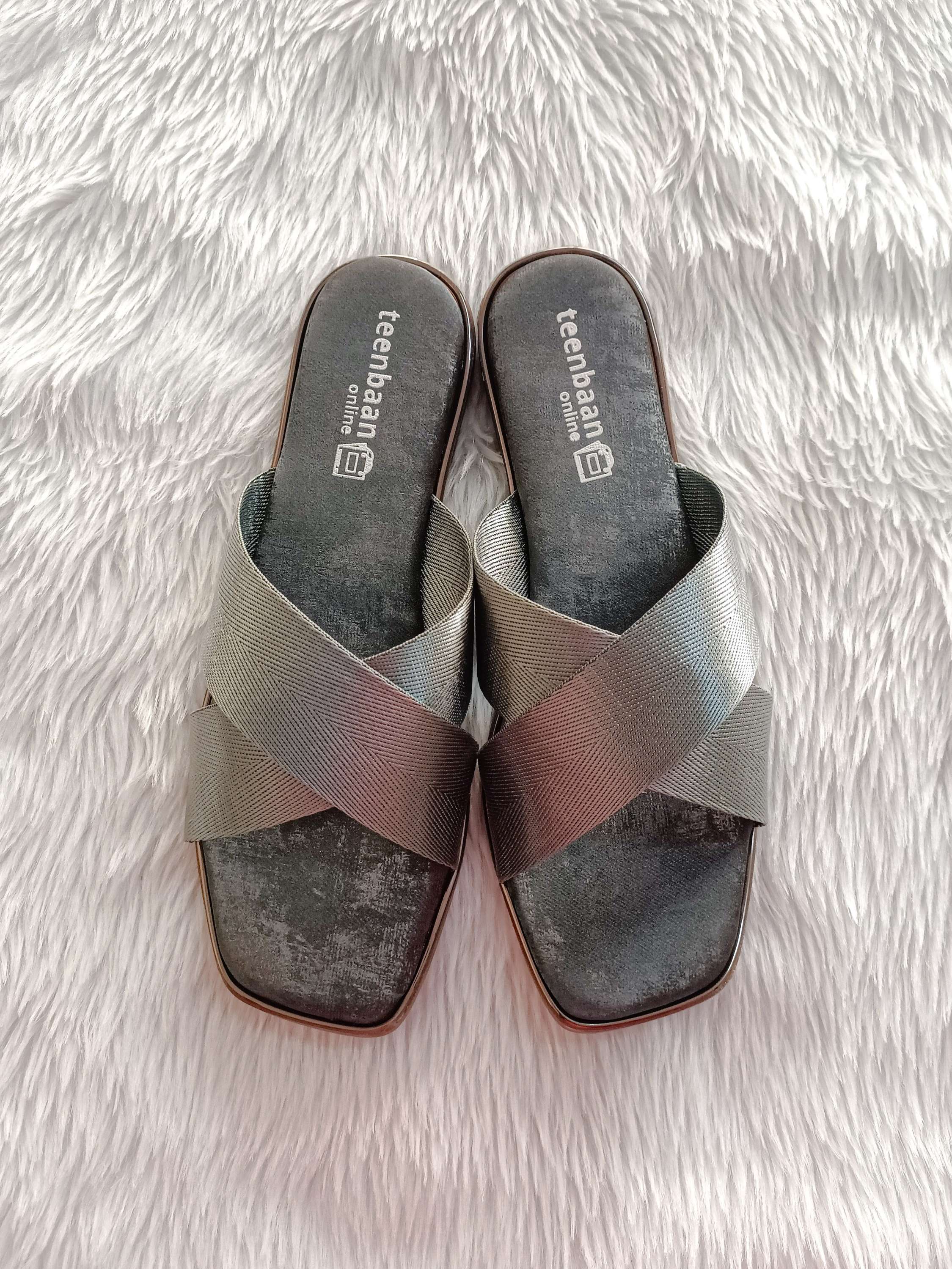 Velvet Soft Sole X Flip