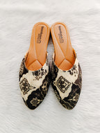 Sultani's Shoe