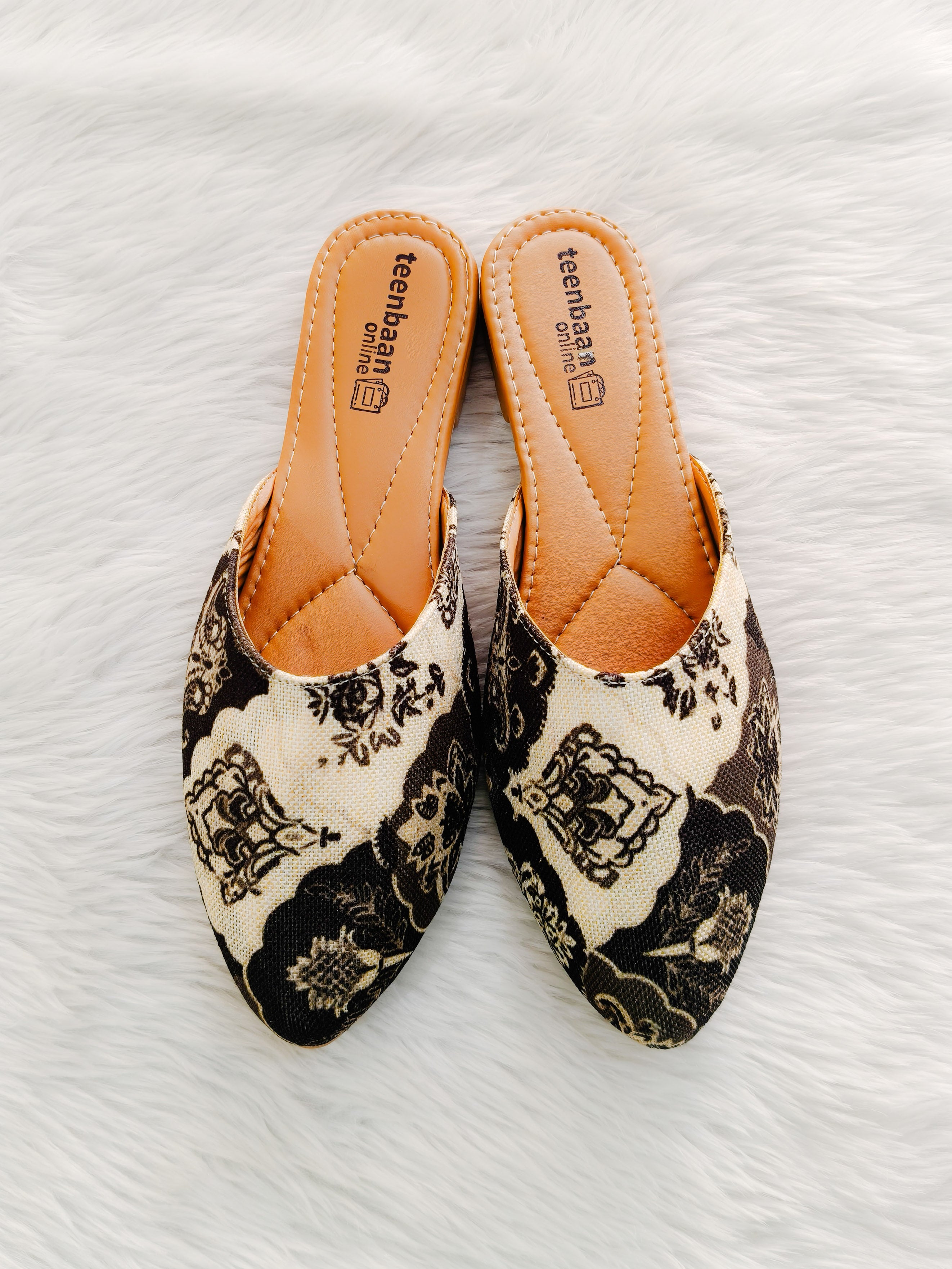 Sultani's Shoe
