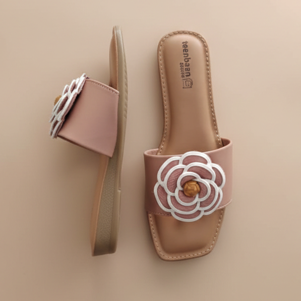 Aura Bloom Flip-Flop