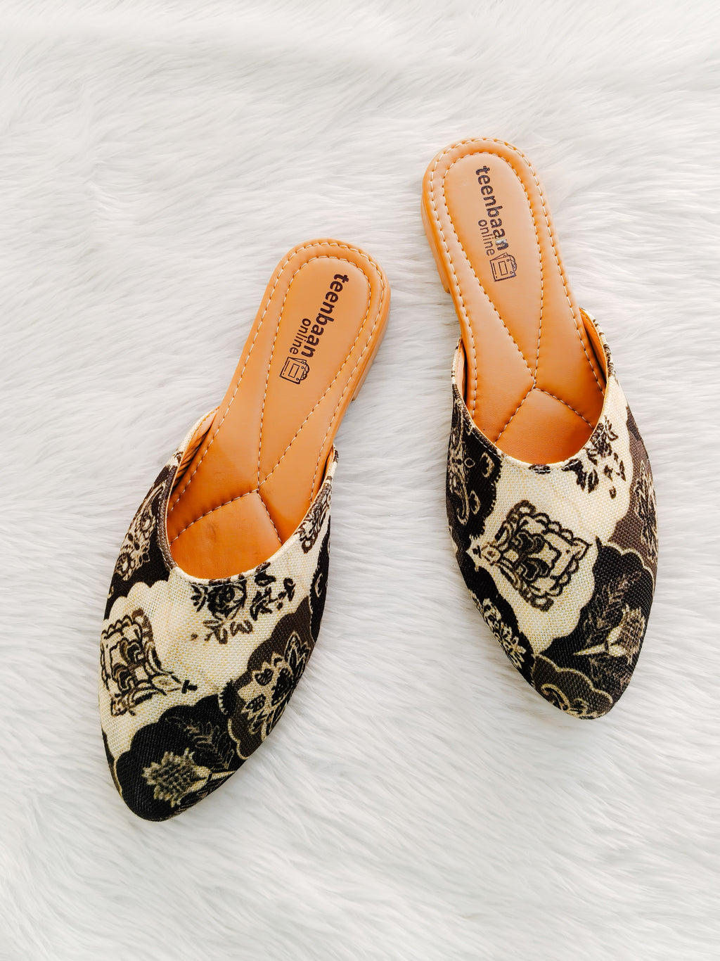 Sultani's Shoe