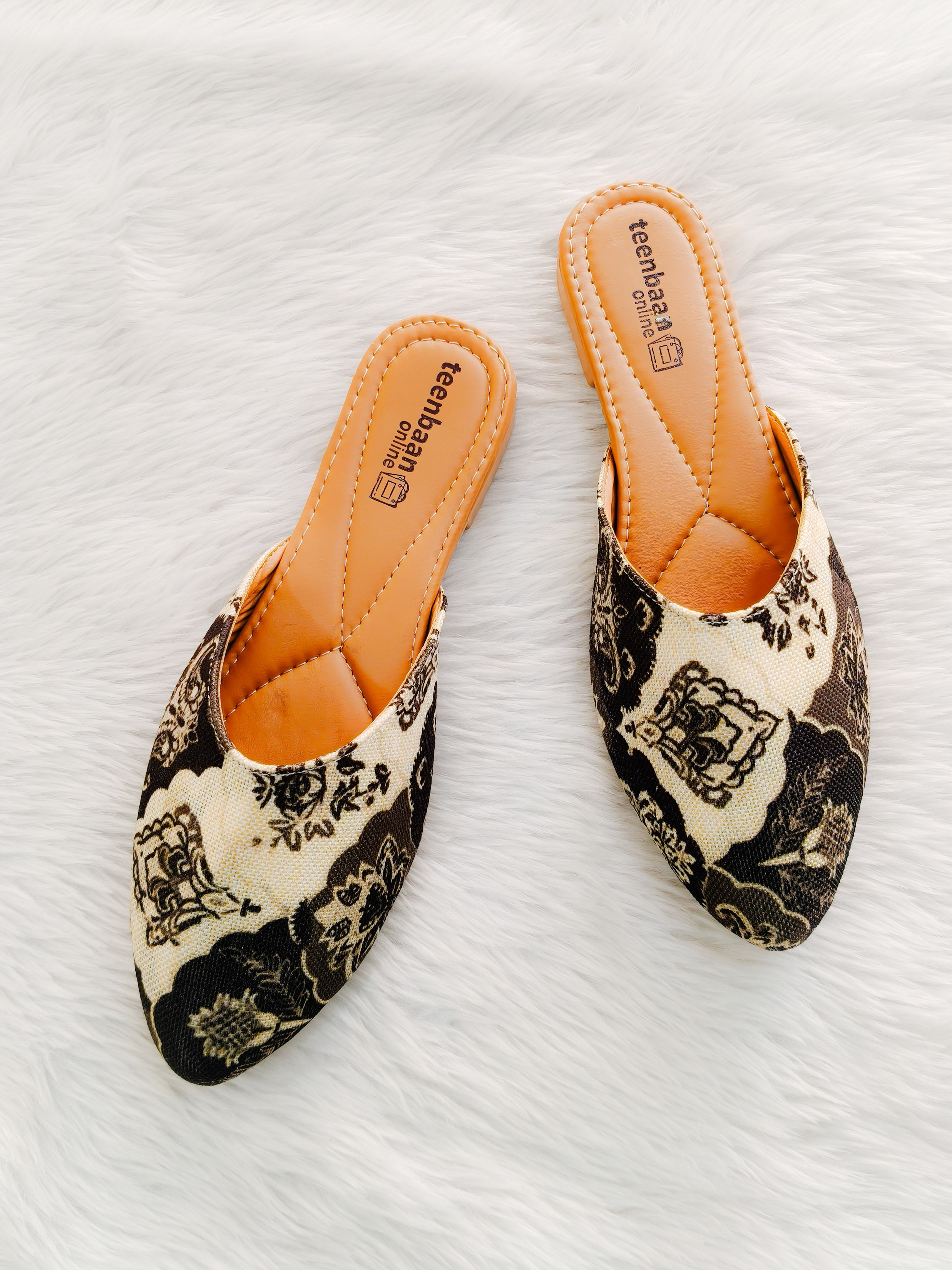 Sultani's Shoe