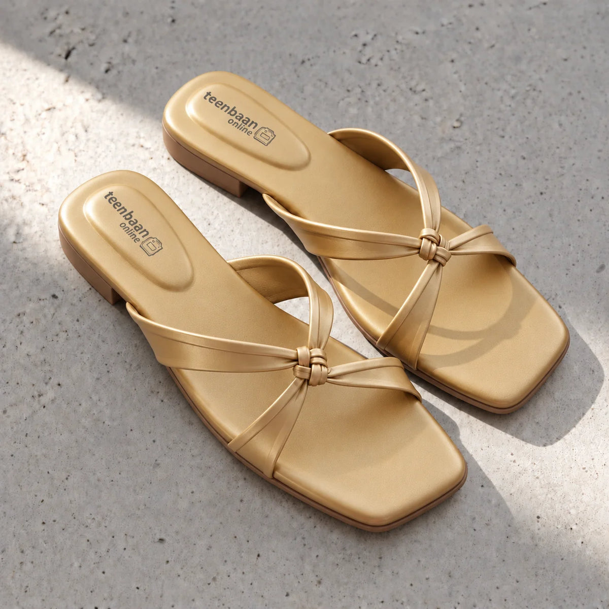 Wire Knot Flip-Flop